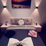 Dimora Del Borgo Apartment *