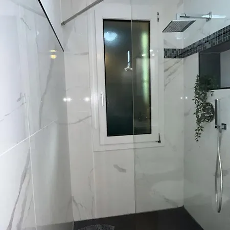 Dimora Del Borgo Apartamento Rávena