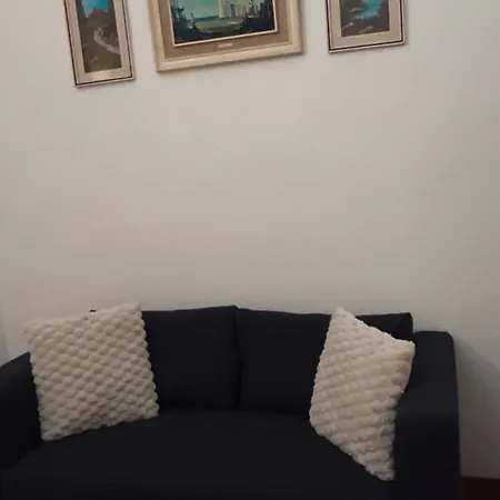 Apartamento Dimora Del Borgo Rávena