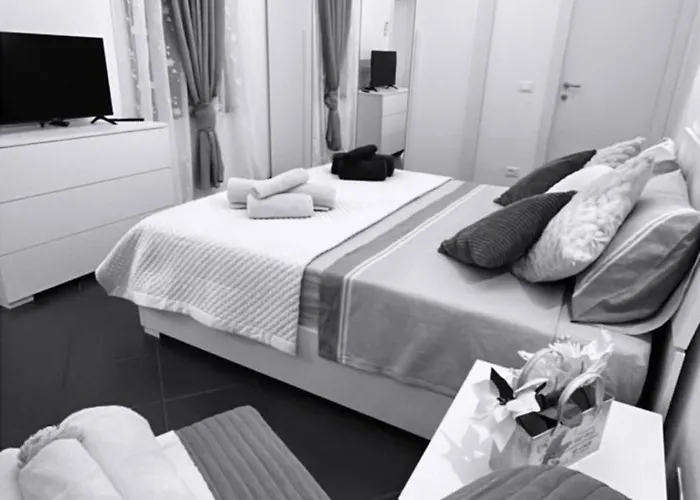 Dimora Del Borgo Apartment